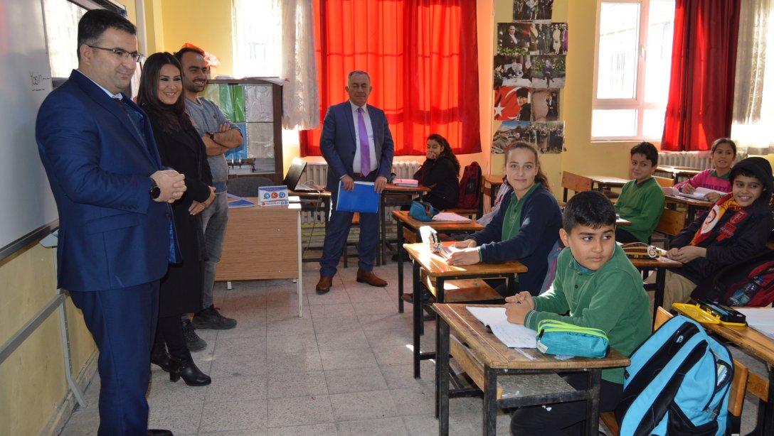 Çandarlı Mehmet Dilsiz Ortaokulu Ziyaret Edildi