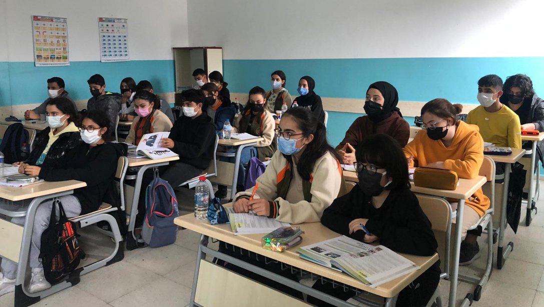  Dikili Anadolu İmam Hatip Lisesi Ziyaret Edildi